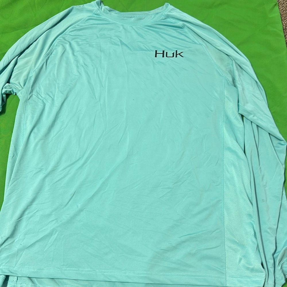 Women’s Huk Shirt